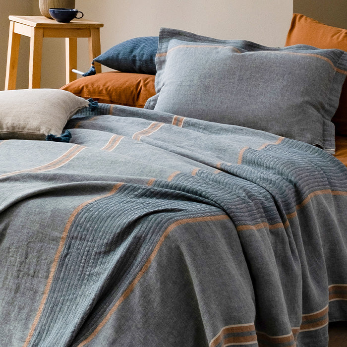 Lena Linen Bedspread